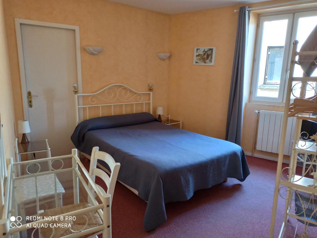 Hotel Auberge De La Nauze Sagelat Luaran gambar