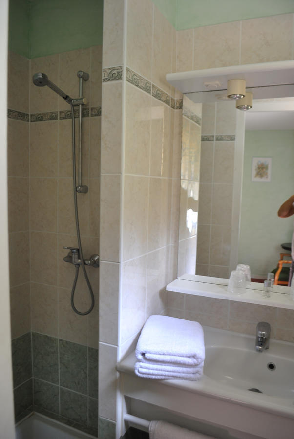 Hotel Auberge De La Nauze Sagelat Bilik gambar
