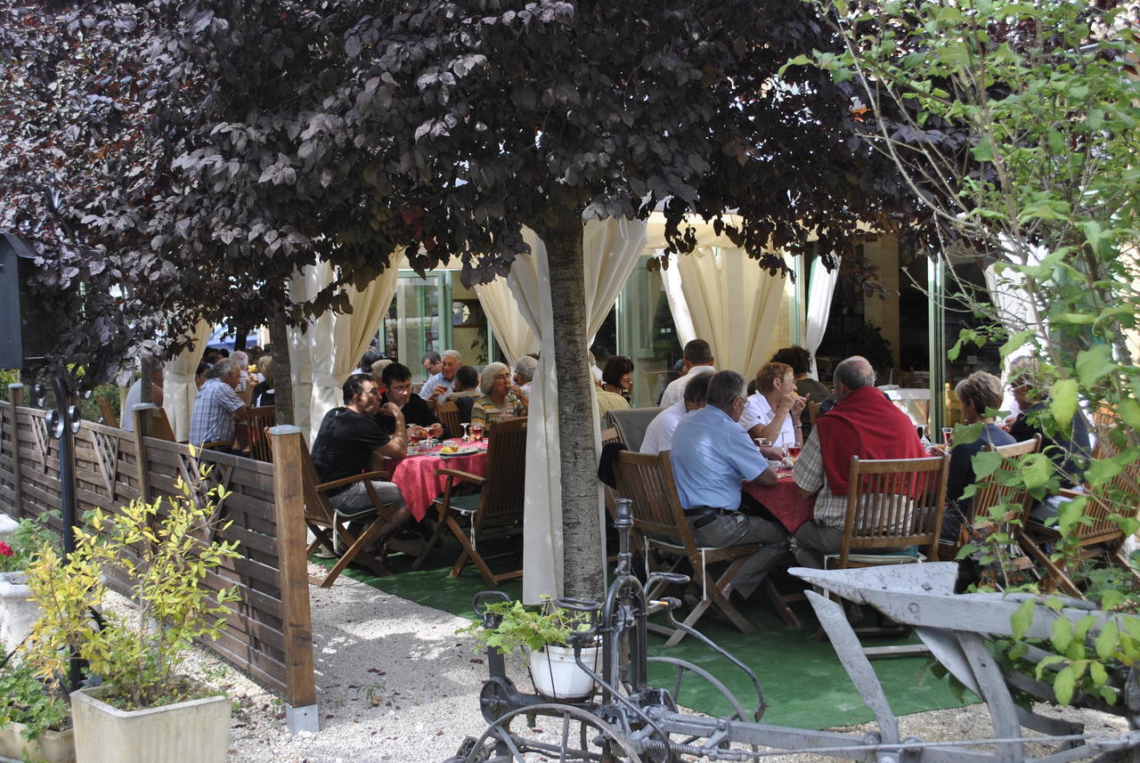 Hotel Auberge De La Nauze Sagelat Luaran gambar