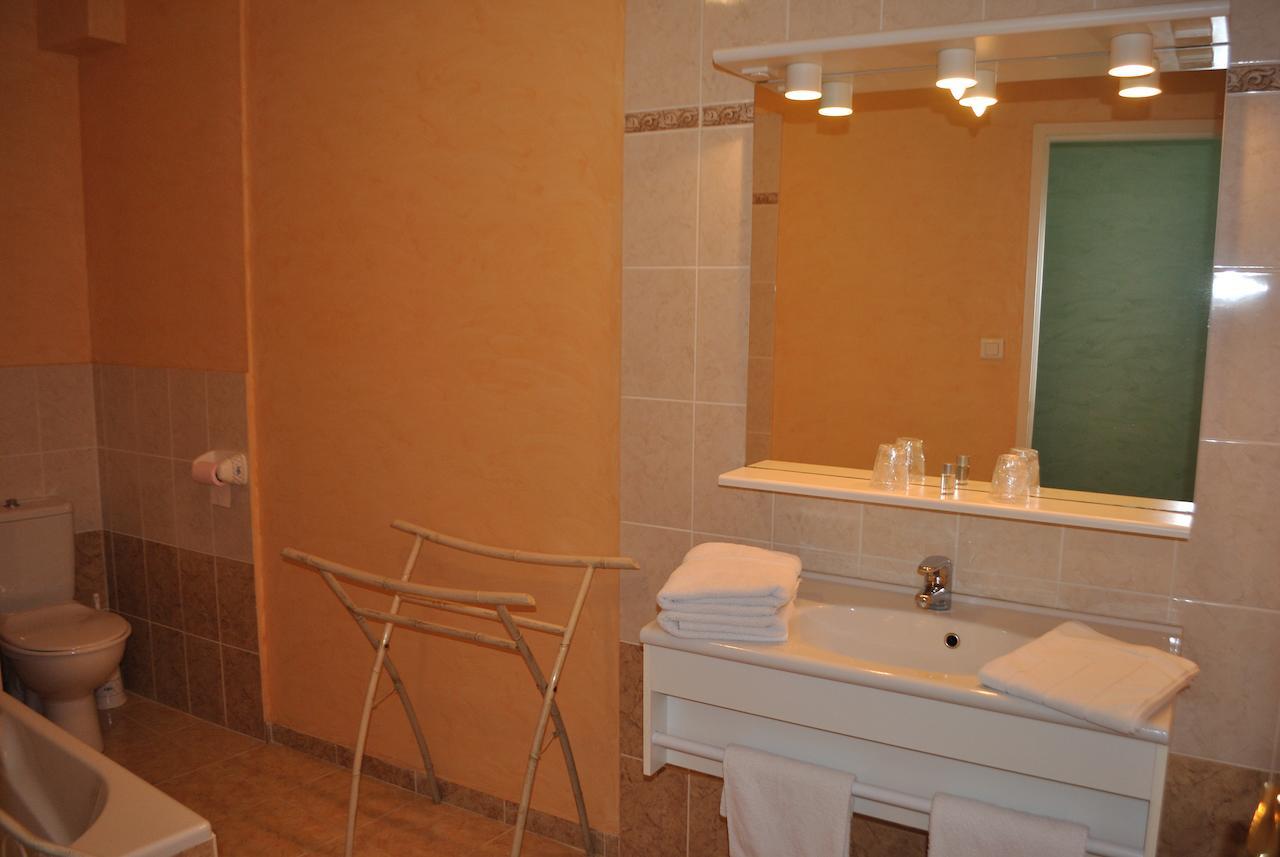 Hotel Auberge De La Nauze Sagelat Bilik gambar